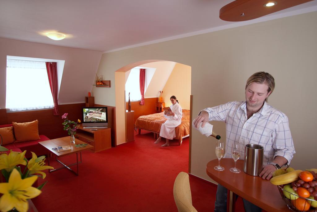 Wellness Hotel Diana Velké Losiny Exteriör bild